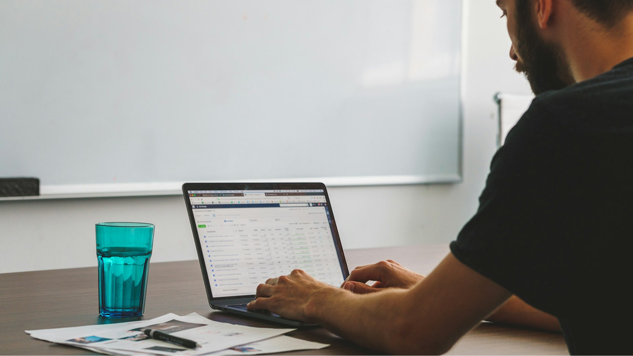 How to Get Your Customers to Create UGC Videos for Your Brand (7 Practical Methods)
